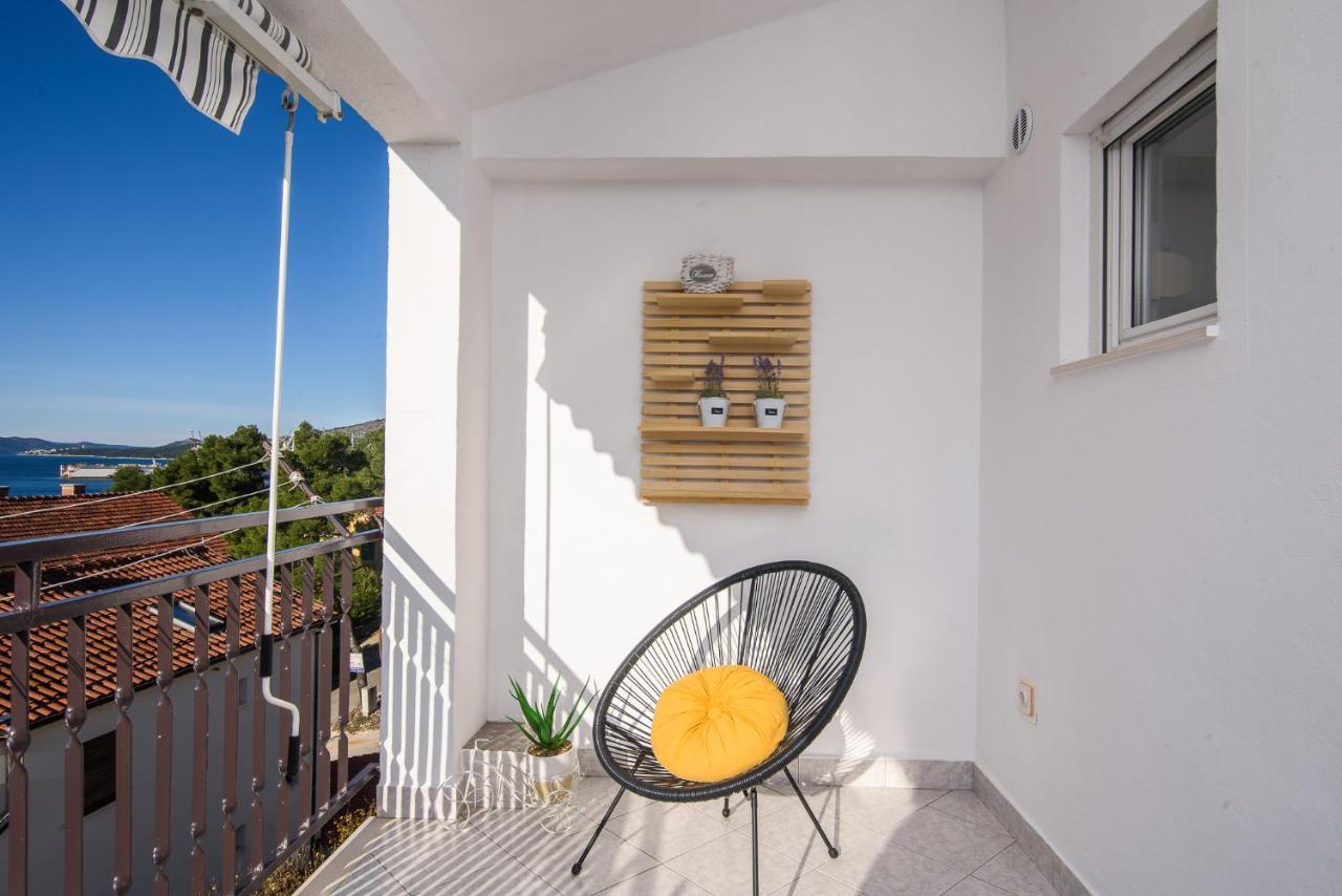 Apartment Kristina Trogir Exterior photo