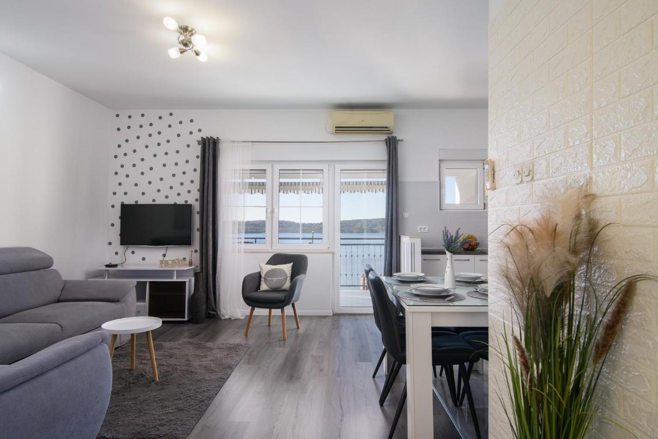 Apartment Kristina Trogir Exterior photo