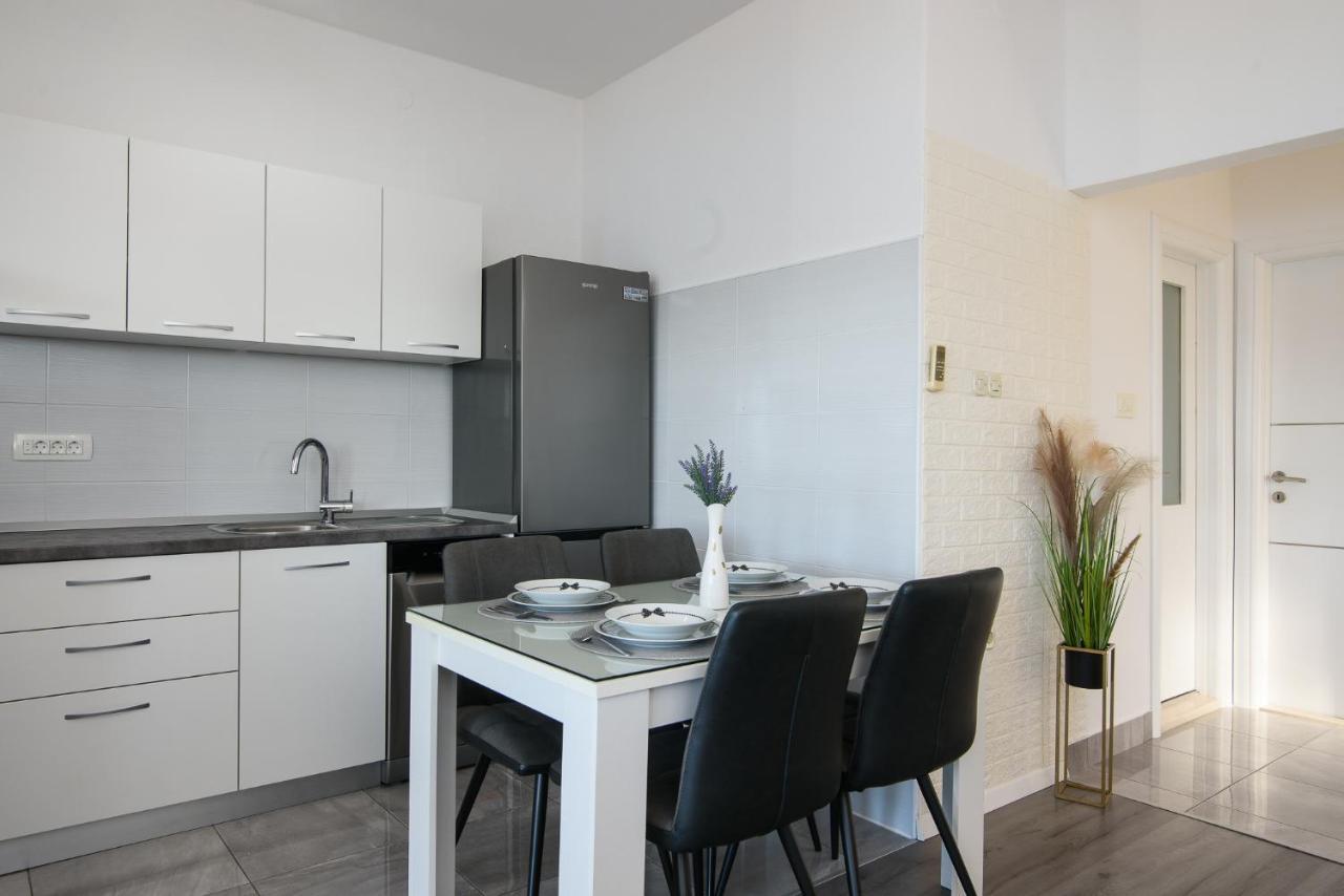 Apartment Kristina Trogir Exterior photo
