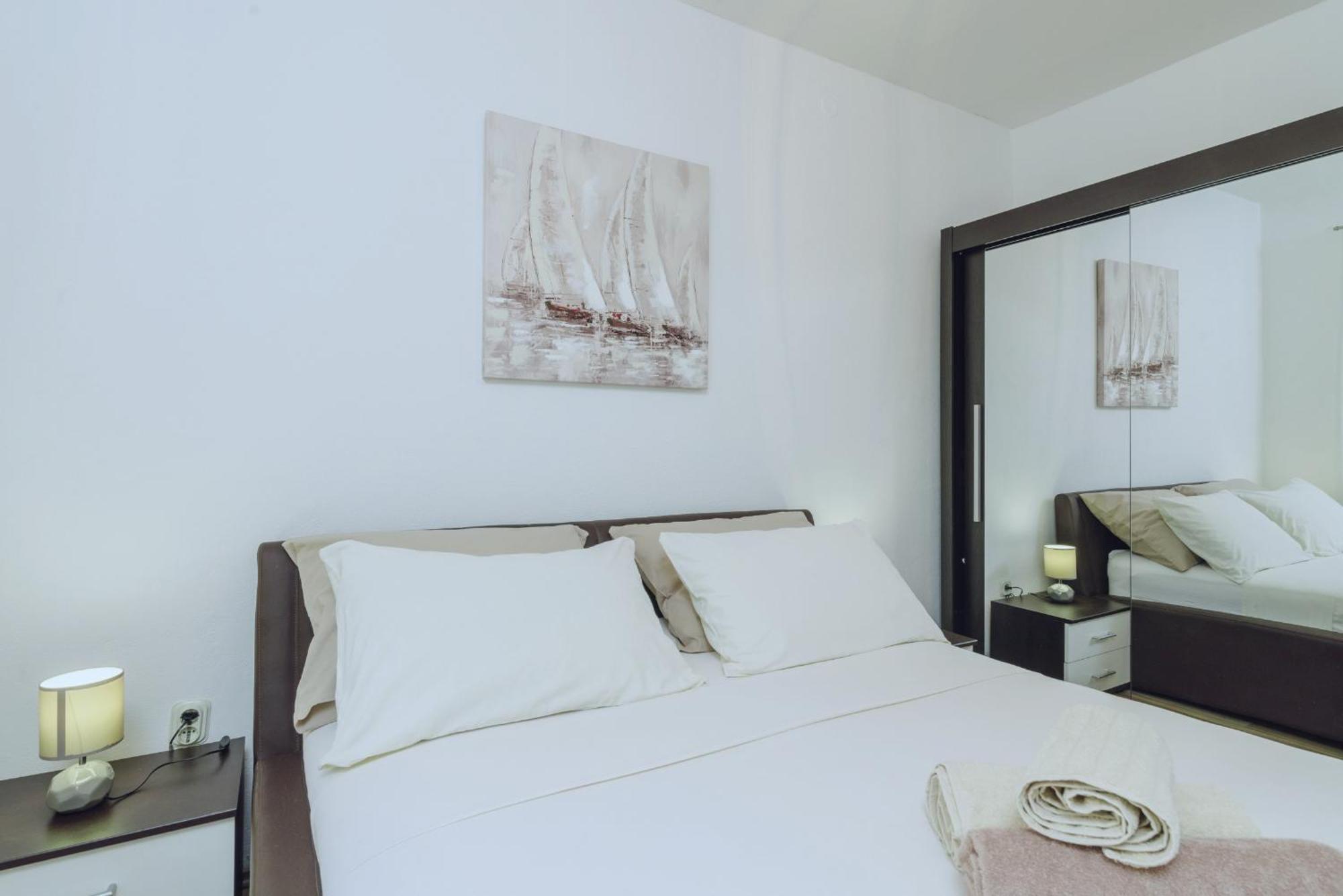 Apartment Kristina Trogir Exterior photo