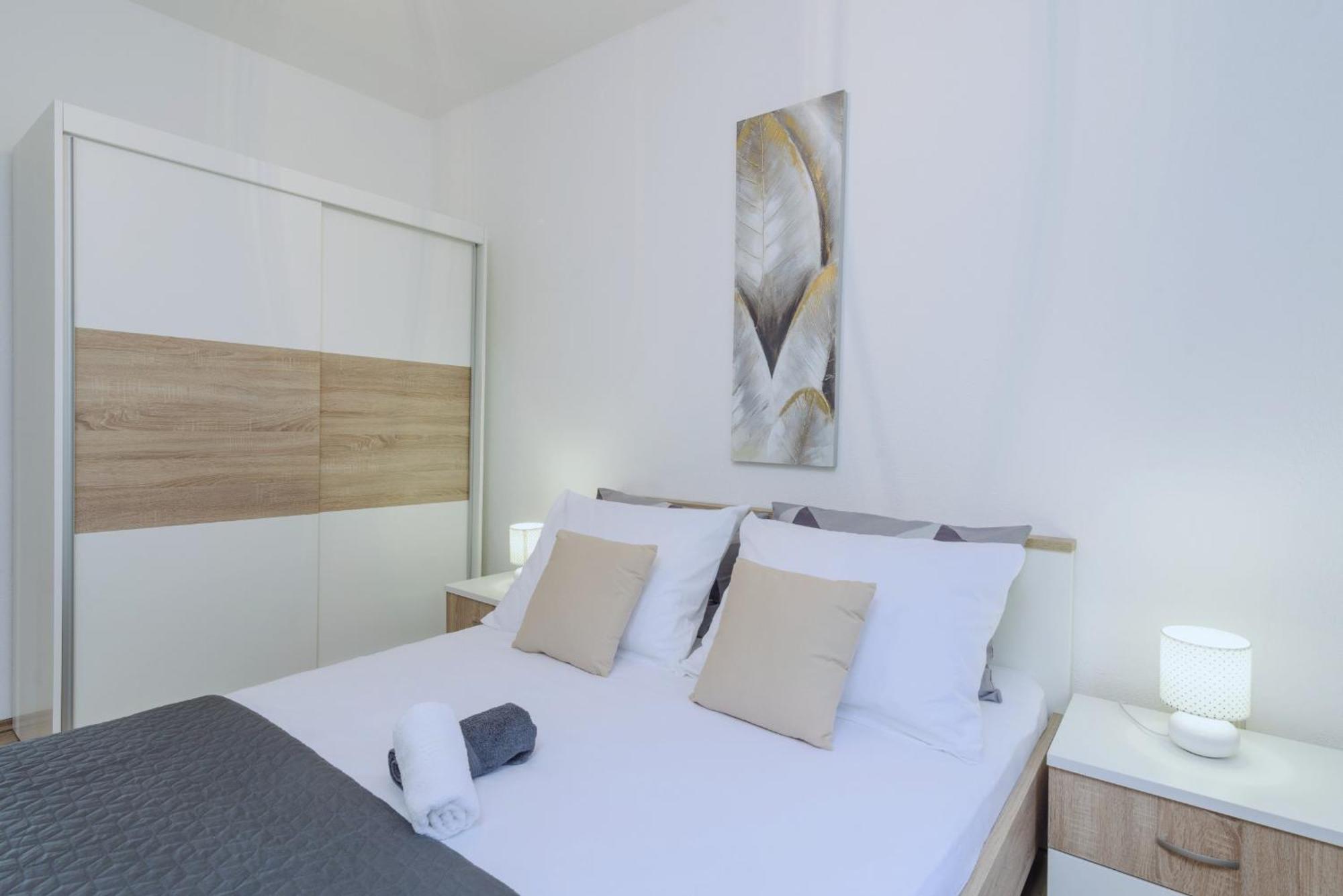 Apartment Kristina Trogir Exterior photo